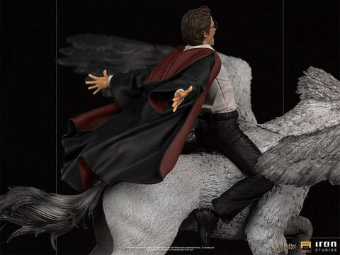 Harry Potter + Buckbeak Dlx 1/10 Statue