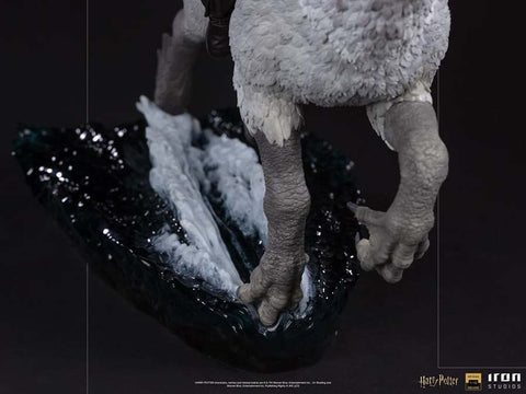 Harry Potter + Buckbeak Dlx 1/10 Statue