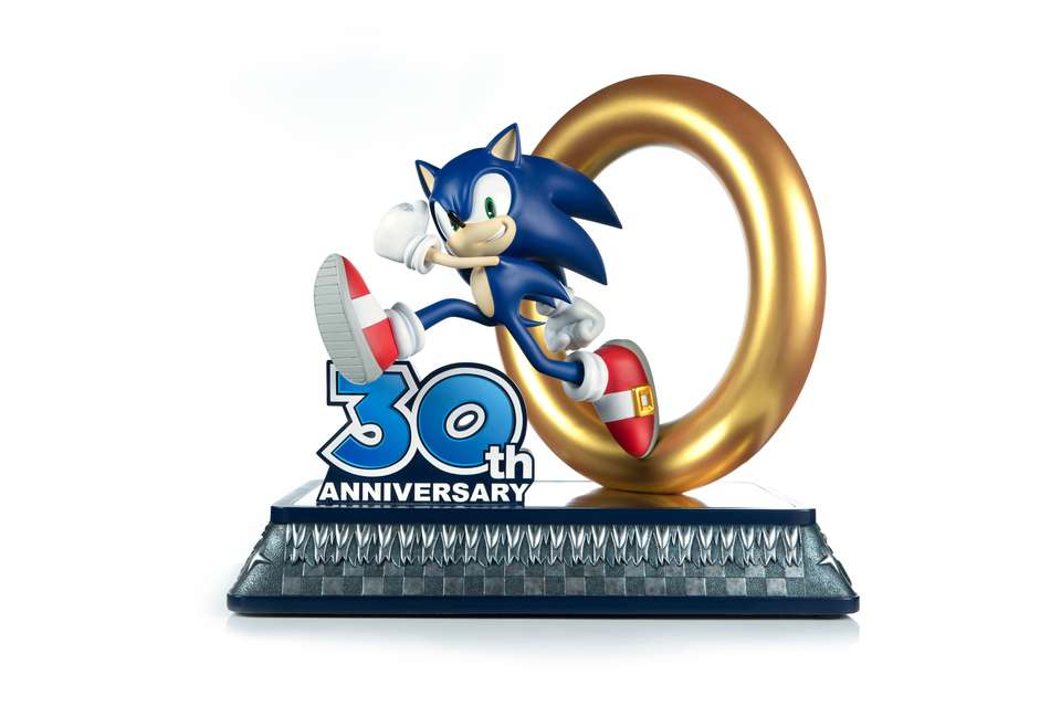 Sonic The Hedgehog 30th Ann Statue