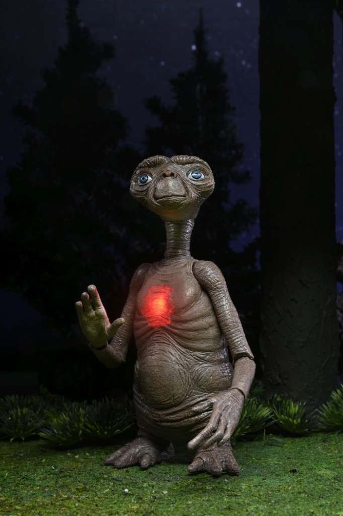 E.T. 40th Anniversary Dlx Led Chest Af