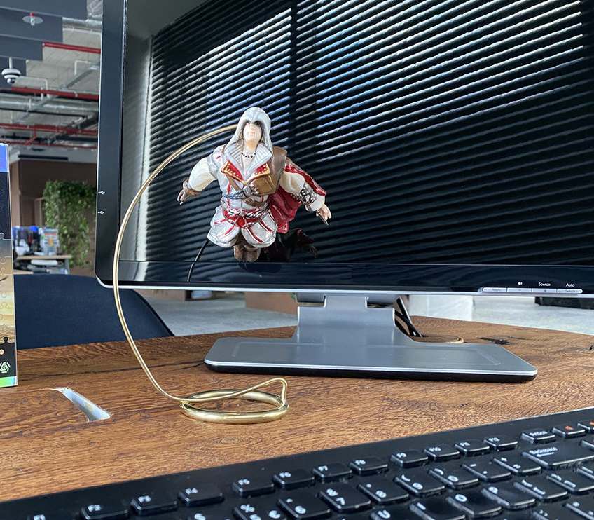 Assassin Creed Ezio Blown Glass Figure